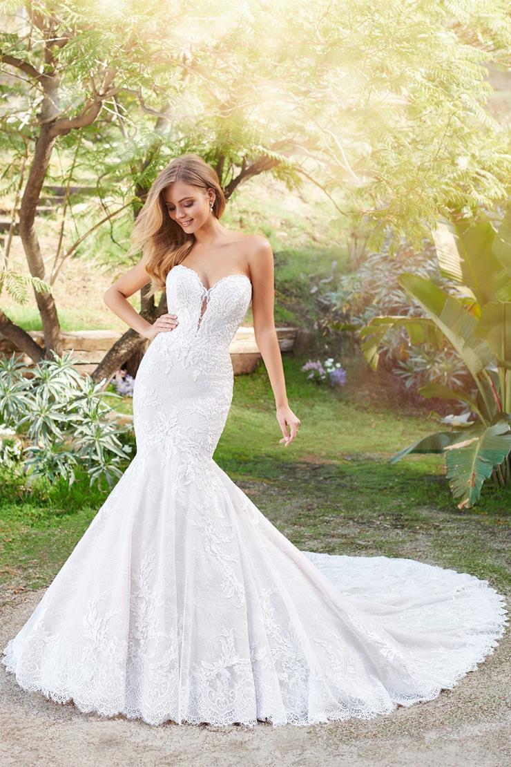 Strapless lace and tulle trumpet bridal gown Solana 220261 | STYLE y220261