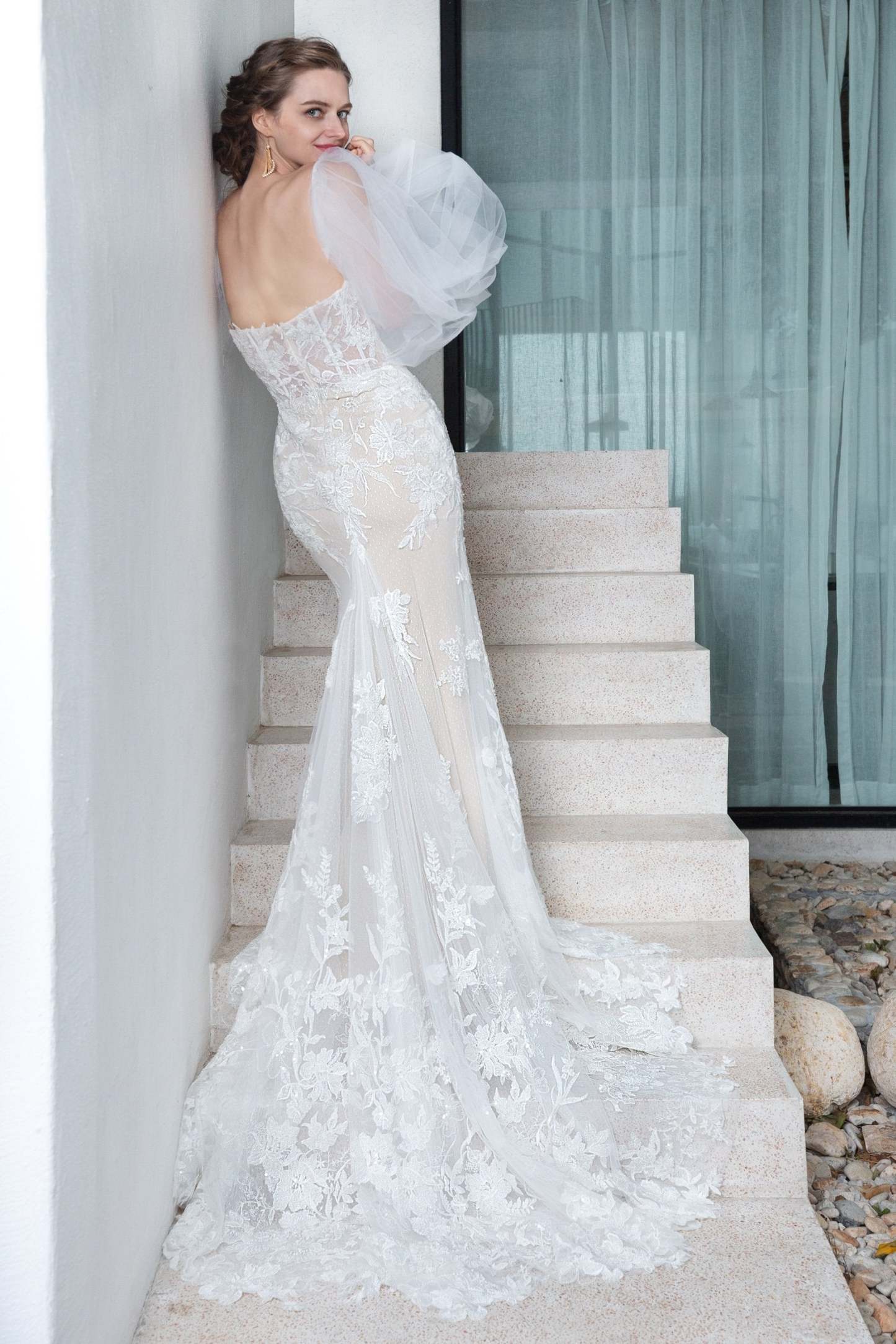 Trumpet Court Train Tulle Knitted Wedding Dress