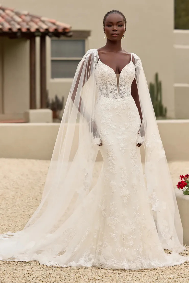 Luxurious Wedding Dress With Detachable Cape # ST630