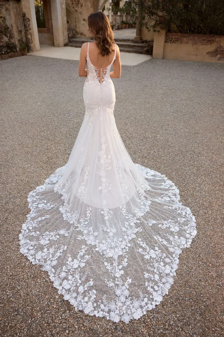 Magical 3D Lace Wedding Gown With Illusion Back # ST634