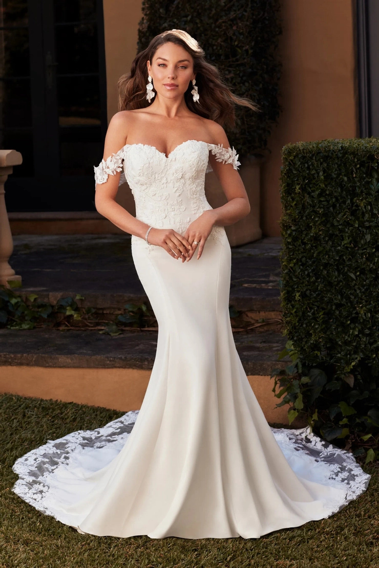 Modern Crepe Wedding Dress With Laser Cut Train # Y3113
