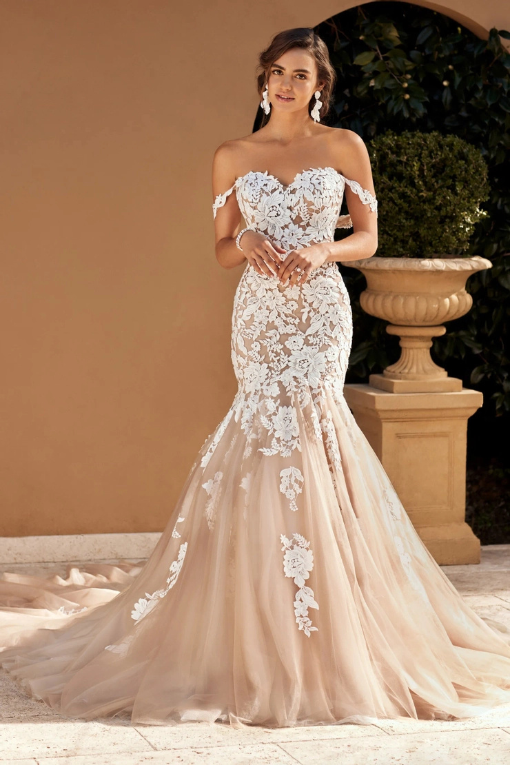 Black Wedding Dress With Flared Skirt # Y3116