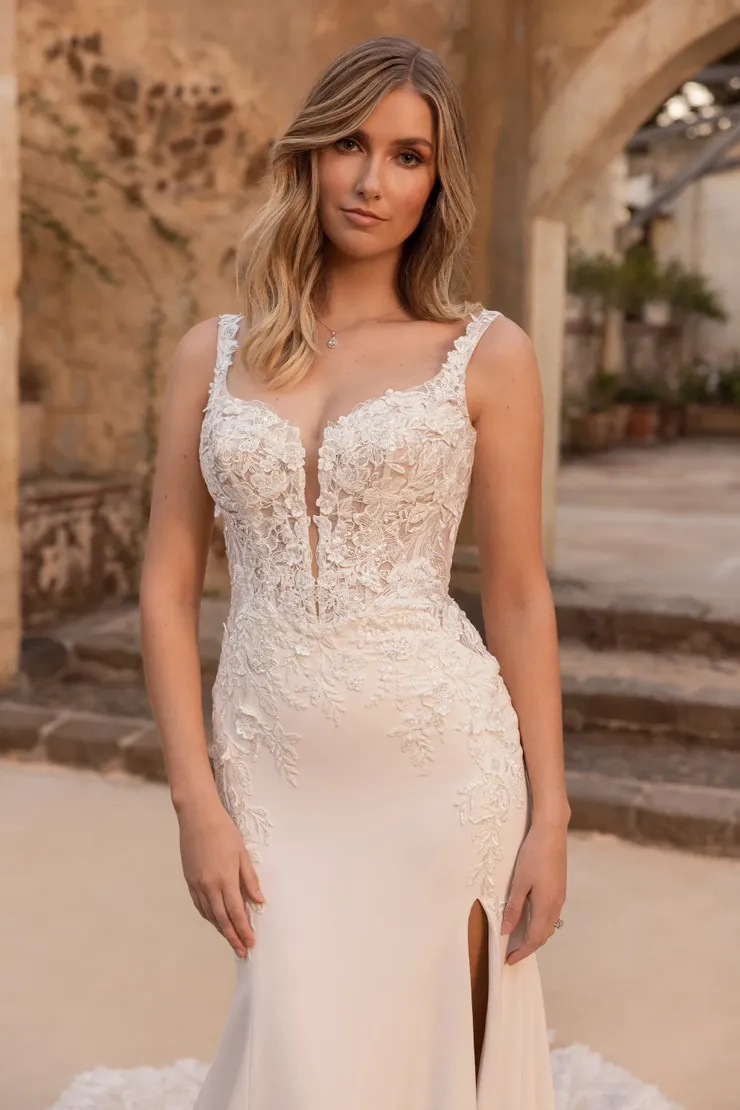 Dramatic Wedding Gown With Skirt Split