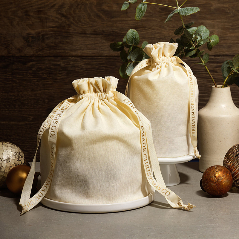 Luxury Handmade Winter Botanical Christmas Candle Orange Cinnamon Clove