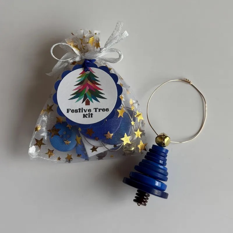 Button Christmas Ornament Kit