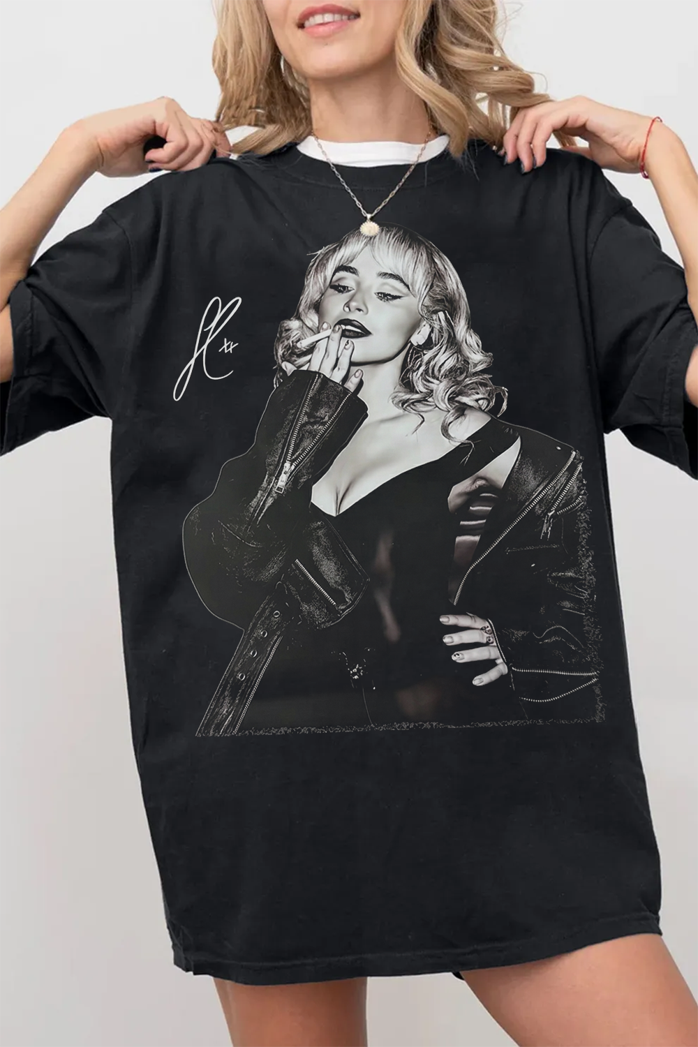 Sabrina Carpenter Fan's Tee