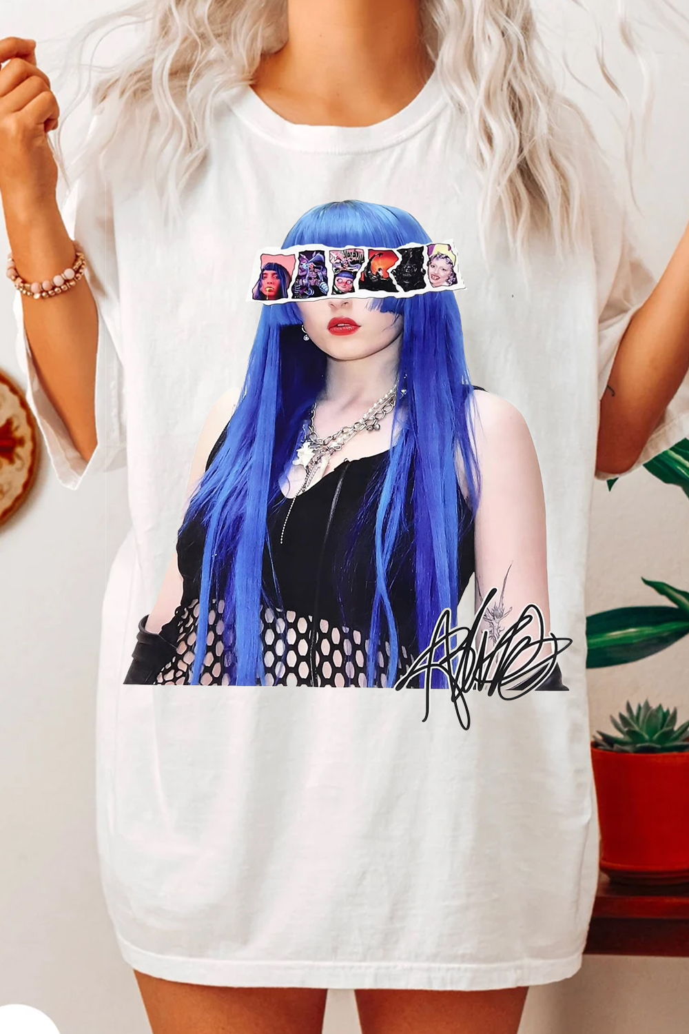 Ashnikko Tee