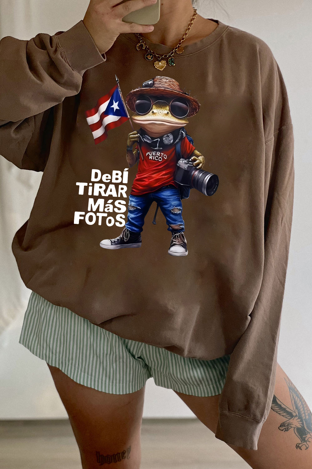 Debi Tirar Mas Fotos Bad Bunny Frog Sweatshirt For Women