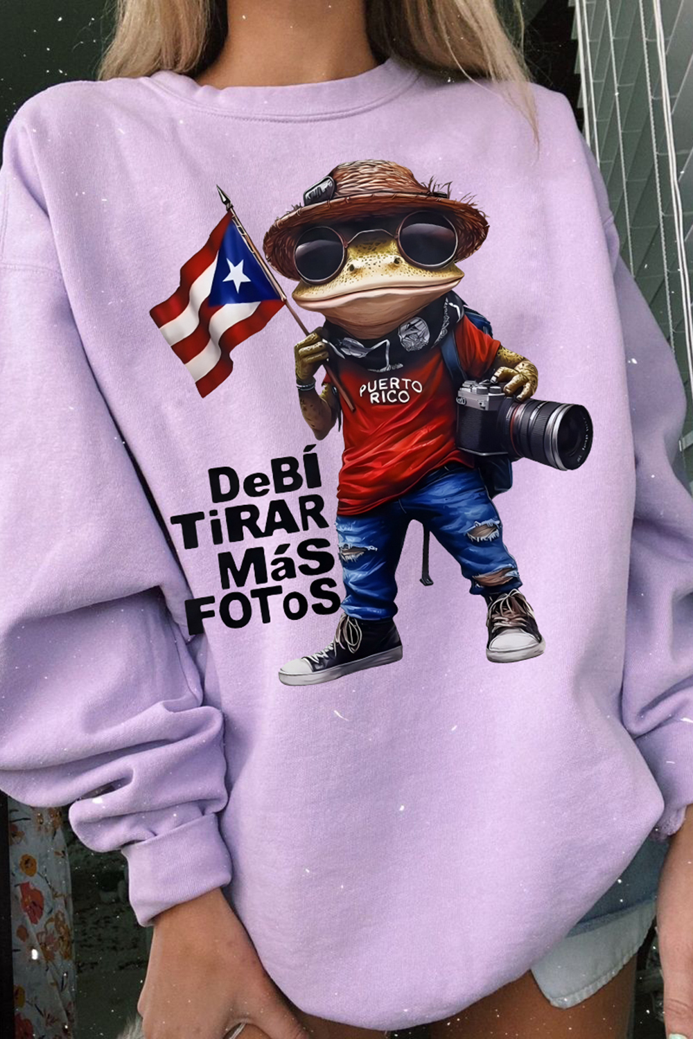 Debi Tirar Mas Fotos Bad Bunny Frog Sweatshirt For Women