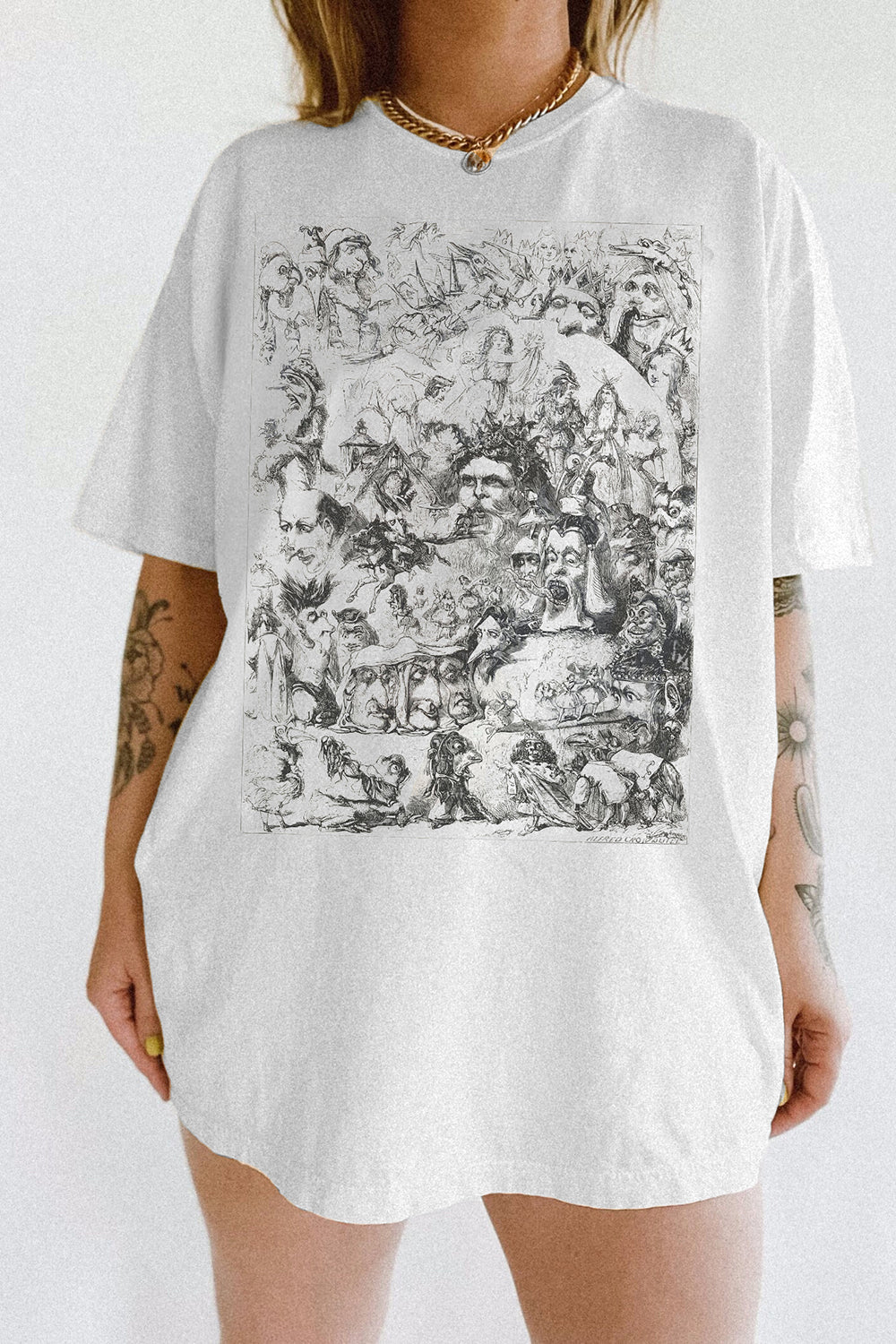 Vintage Dreamy Art Graphic Tee For Women