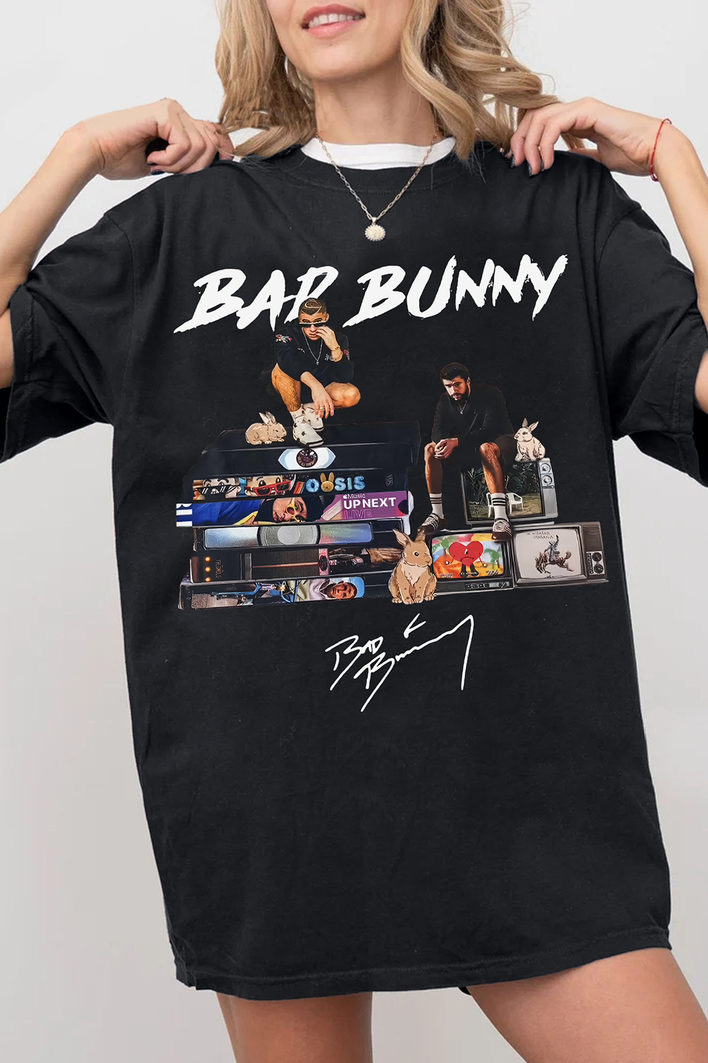 Bad Bunny Debi Tirar Mas Fotos Graphic Tee For Women