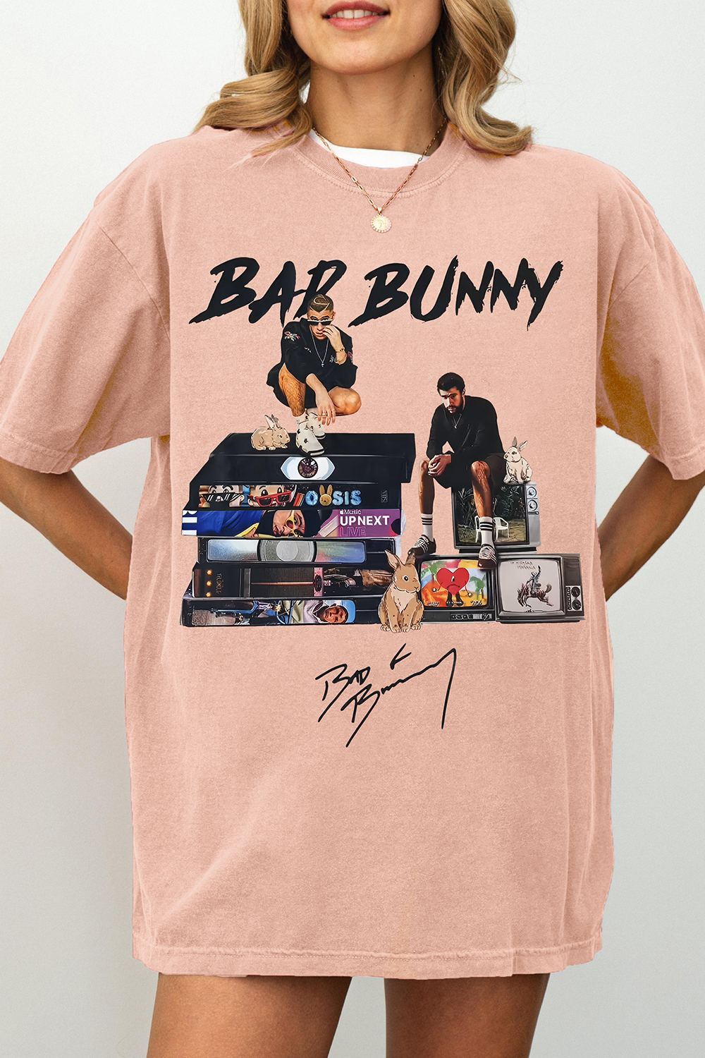 Bad Bunny Debi Tirar Mas Fotos Graphic Tee For Women