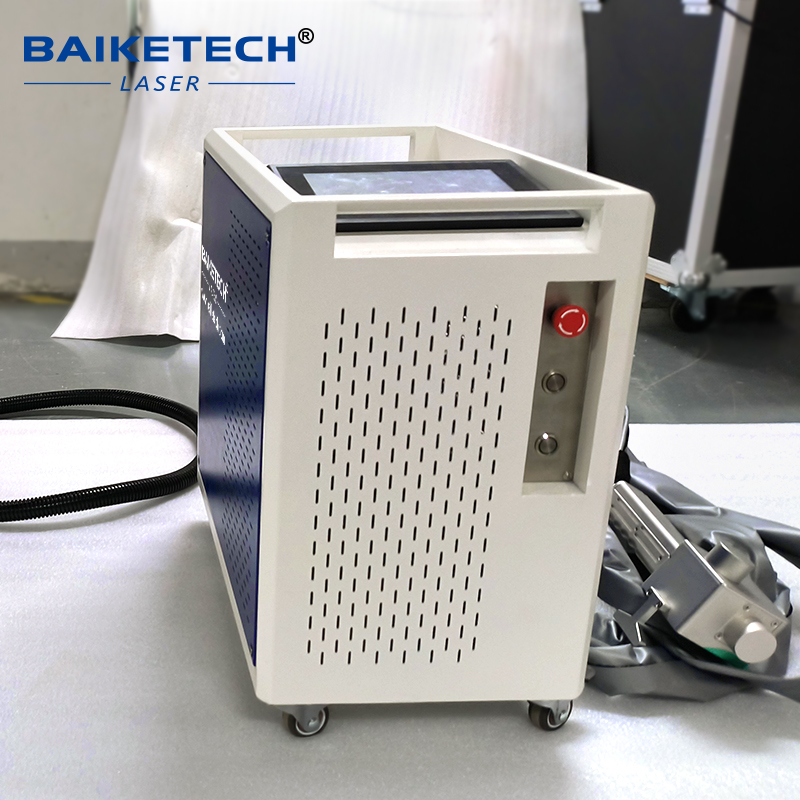 TH-FLC100XT【FOB】100W Handheld Mopa Pulse Fiber Laser Cleaning Machine For Metal Wood surface cleaning Rust Painting Removal Paint Removal