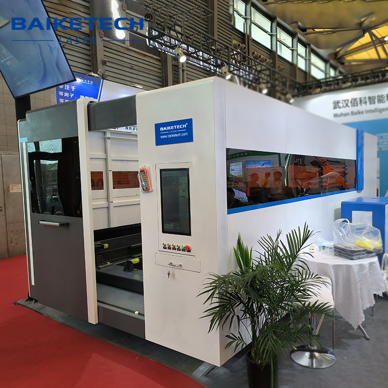 TH-P3015S 3000W【FOB】Enclosed Fiber Laser Cutting Machine with Exchange Workbench for Metal Fabrication
