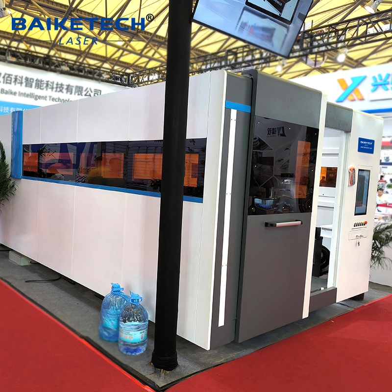TH-P3015S 3000W【FOB】Enclosed Fiber Laser Cutting Machine with Exchange Workbench for Metal Fabrication