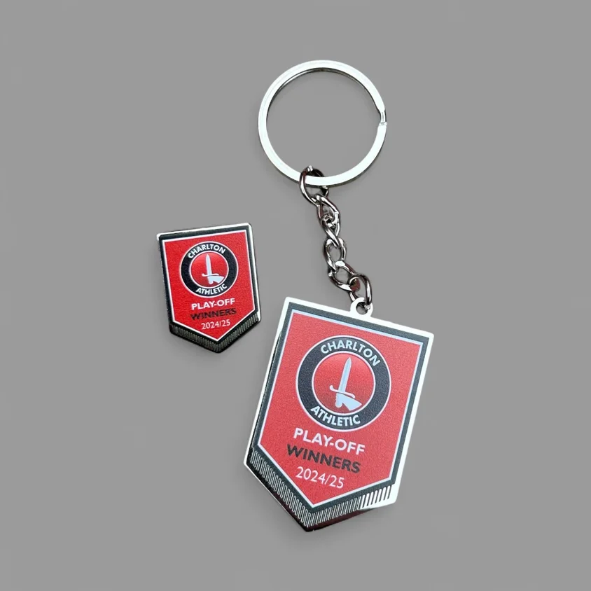 Playoff Winners Keyring and pin badge set