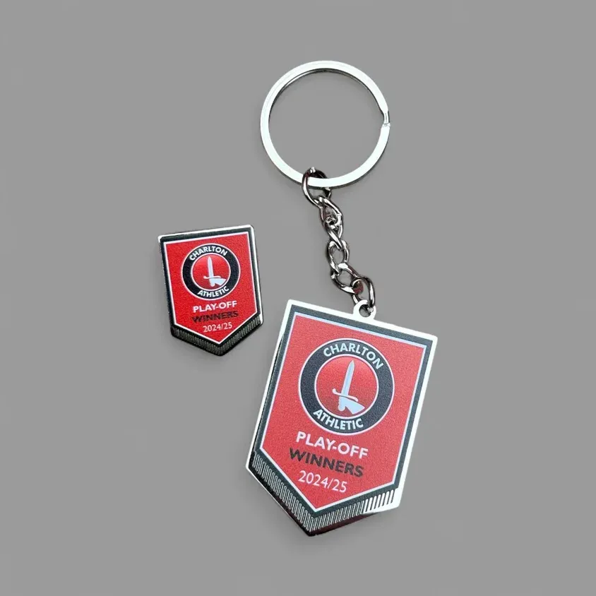Playoff Winners Keyring and pin badge set