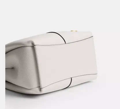Lana Shoulder Bag 23