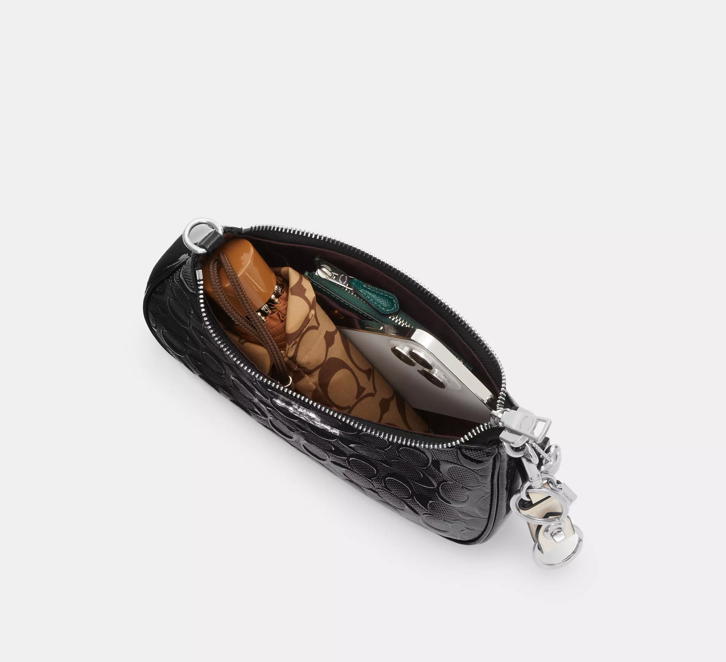 Teri Shoulder Bag In Signature Leather With Heart Charm