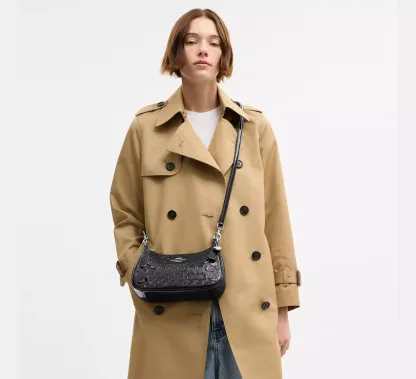 Teri Shoulder Bag In Signature Leather With Heart Charm