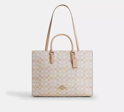 Maggie Tote Bag In Signature Canvas