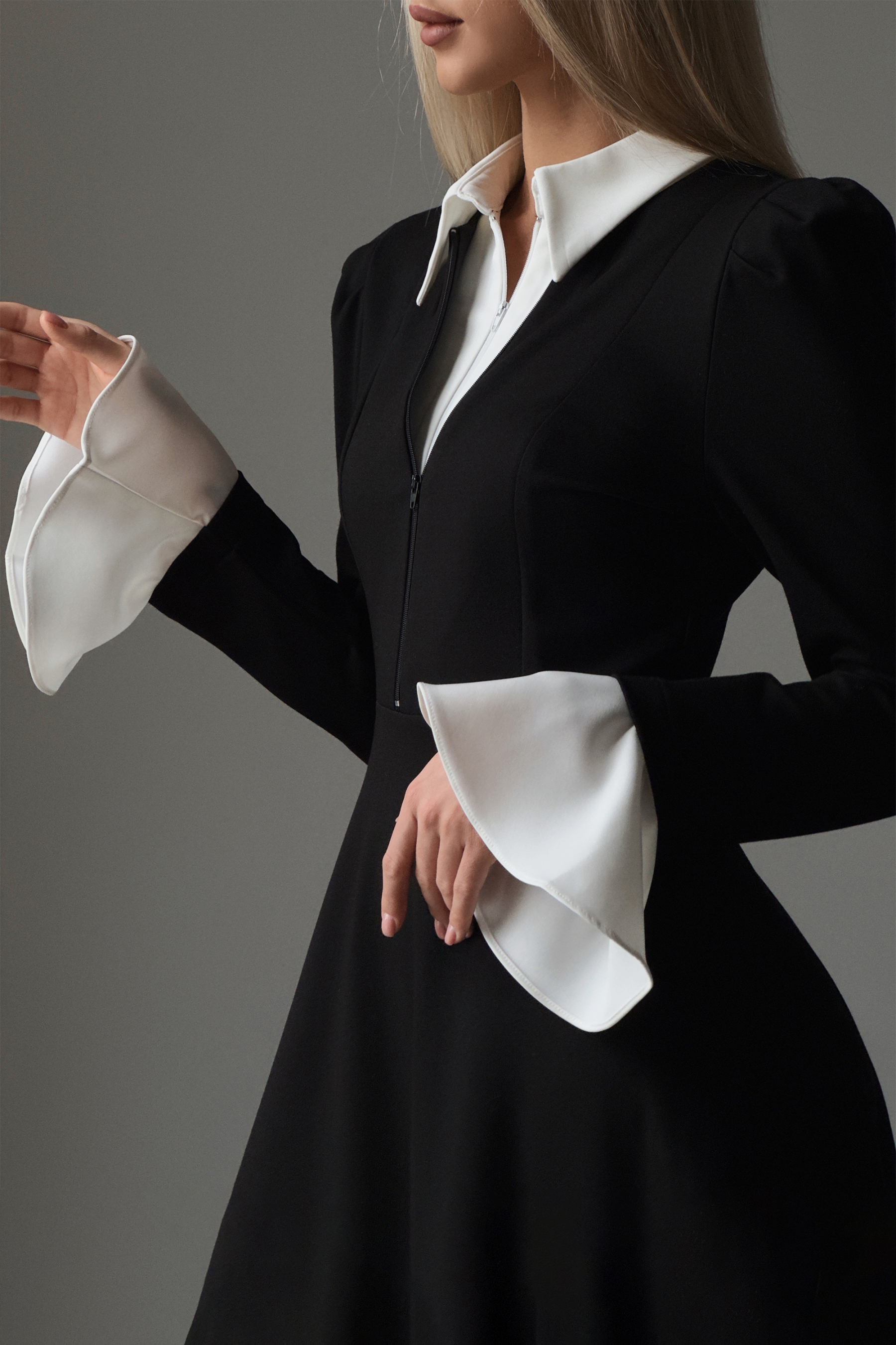 Contrast Color Splicing Bell Sleeve Midi Dress