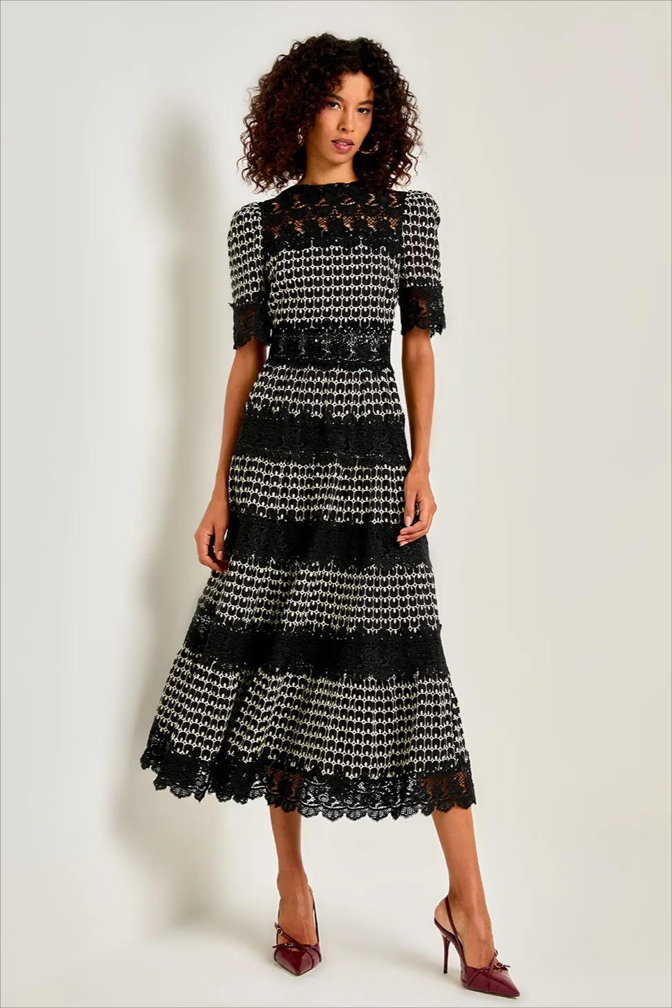 Lace Embroidery Short Sleeve Midi Dress