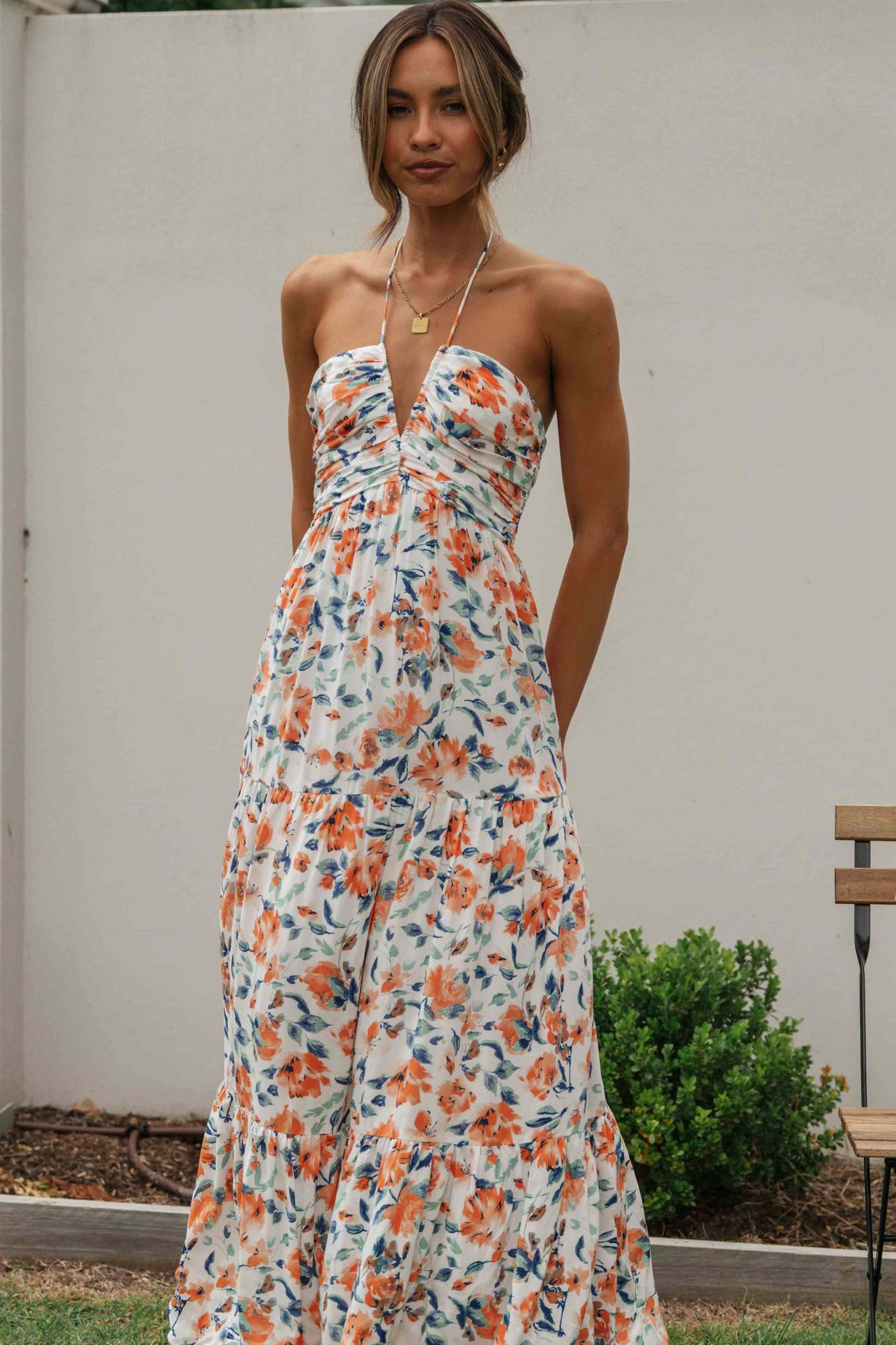 Afluente V-Neck Sleeveless Maxi Dress in Green