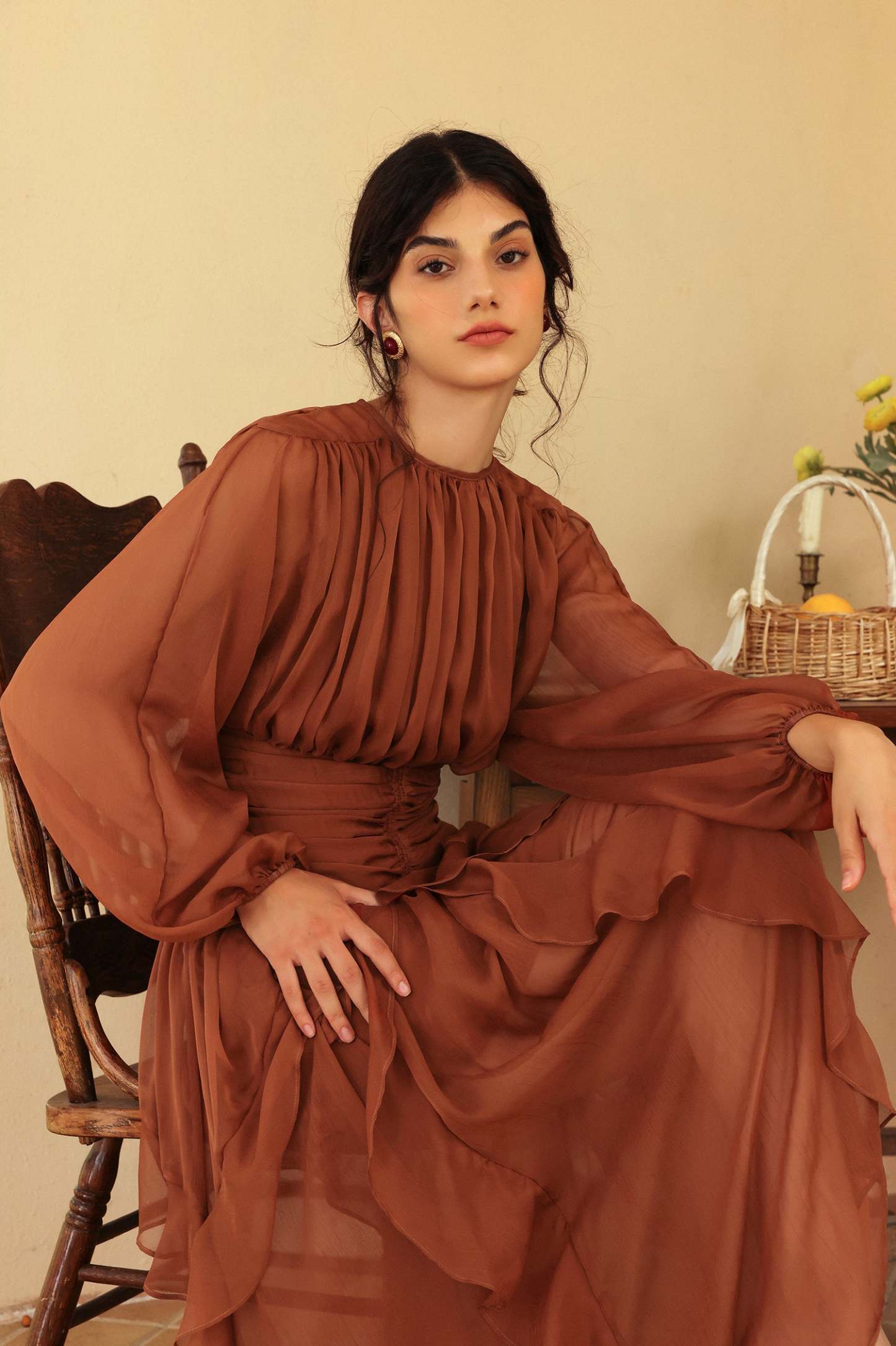 CURVE－SLEEVE ASYMMETRY－DRESS