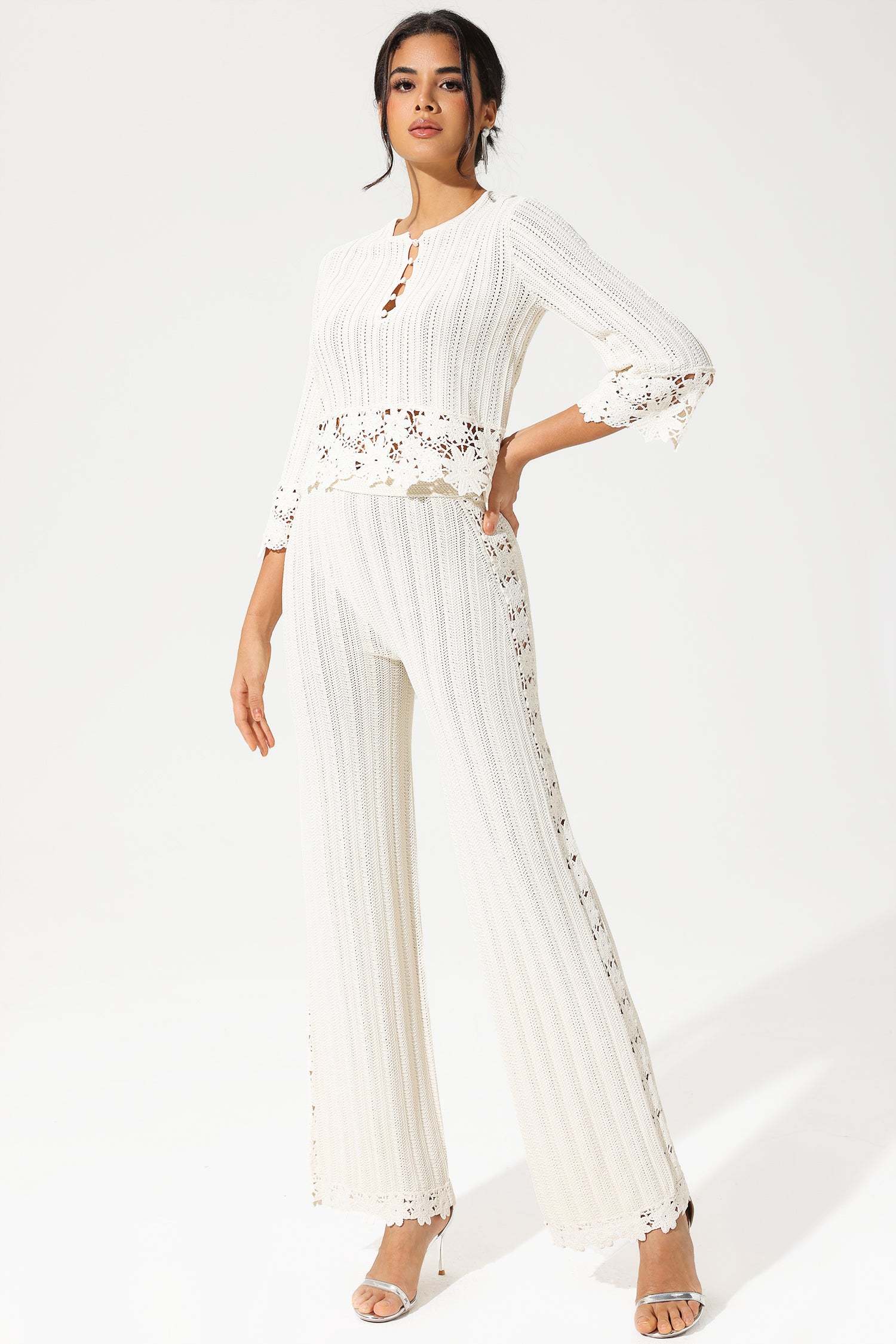 Crew Collar Cut-Out Lace Hem Knit Suit
