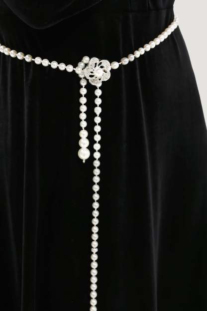 Floral Metal Pearl Waist Chain Silver