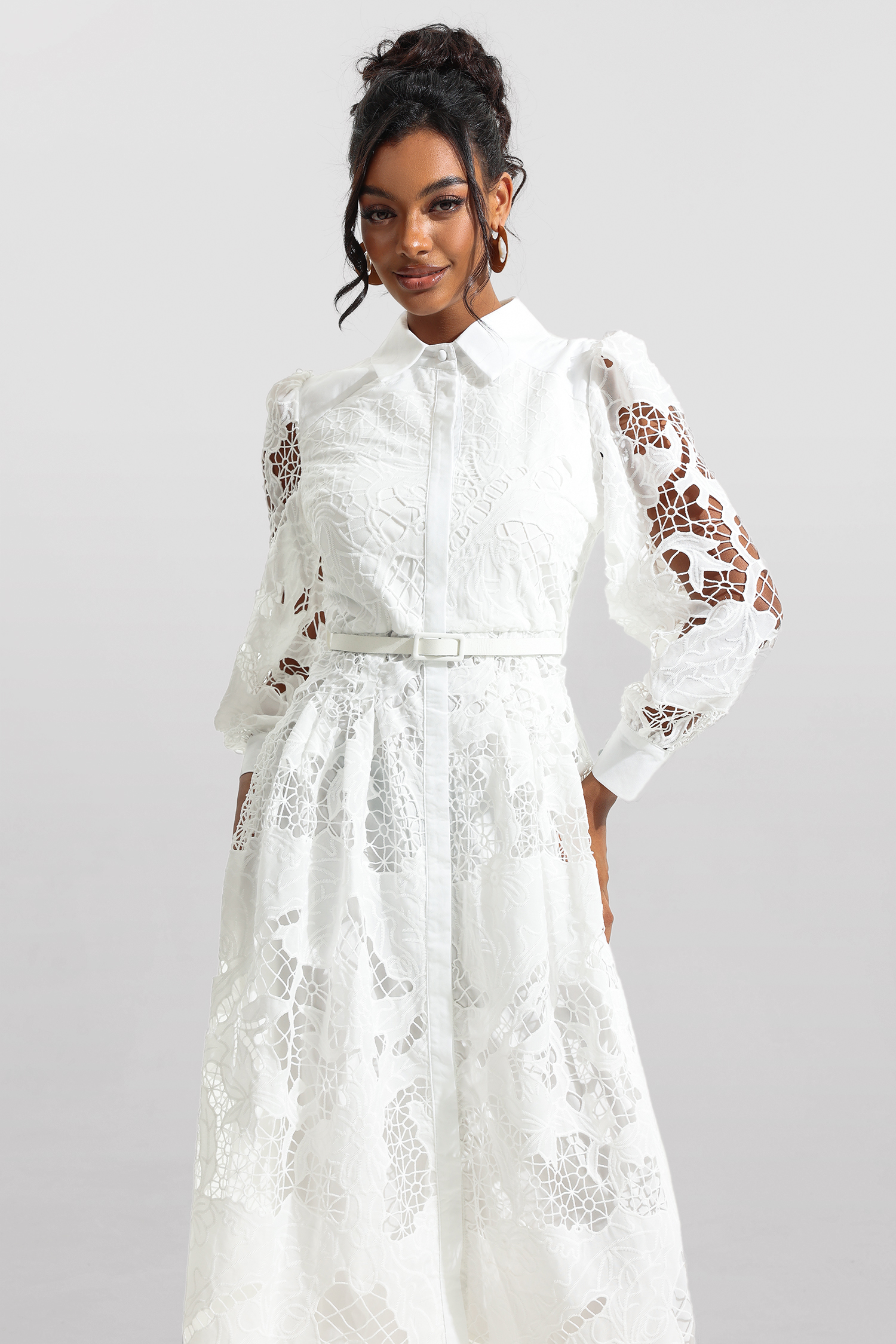 Lace Solid Lantern Sleeve Midi Dress With Belt