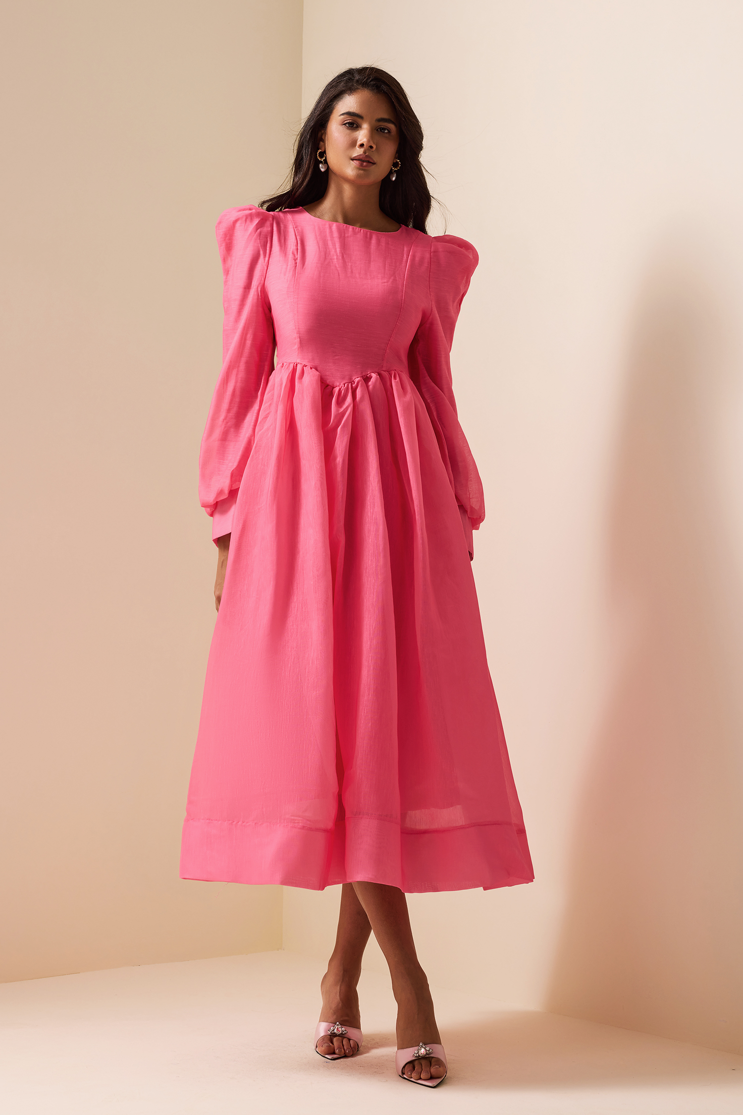 Solid Lantern Sleeve Round Neck Midi Dress