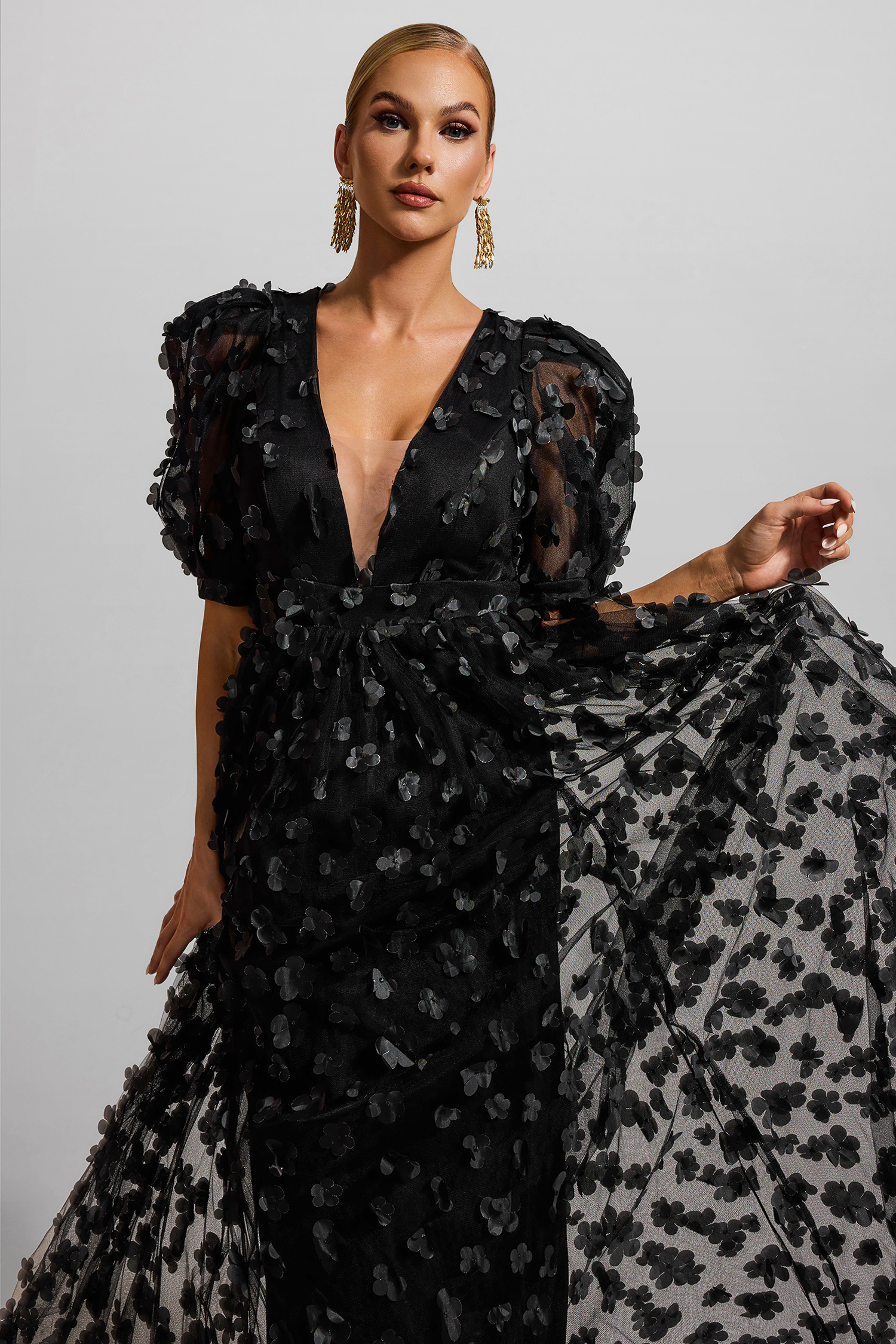 3D Floral Solid Puff Sleeve Maxi Dress – JardinVue