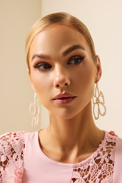 Faux Pearl Flower Shape Earrings