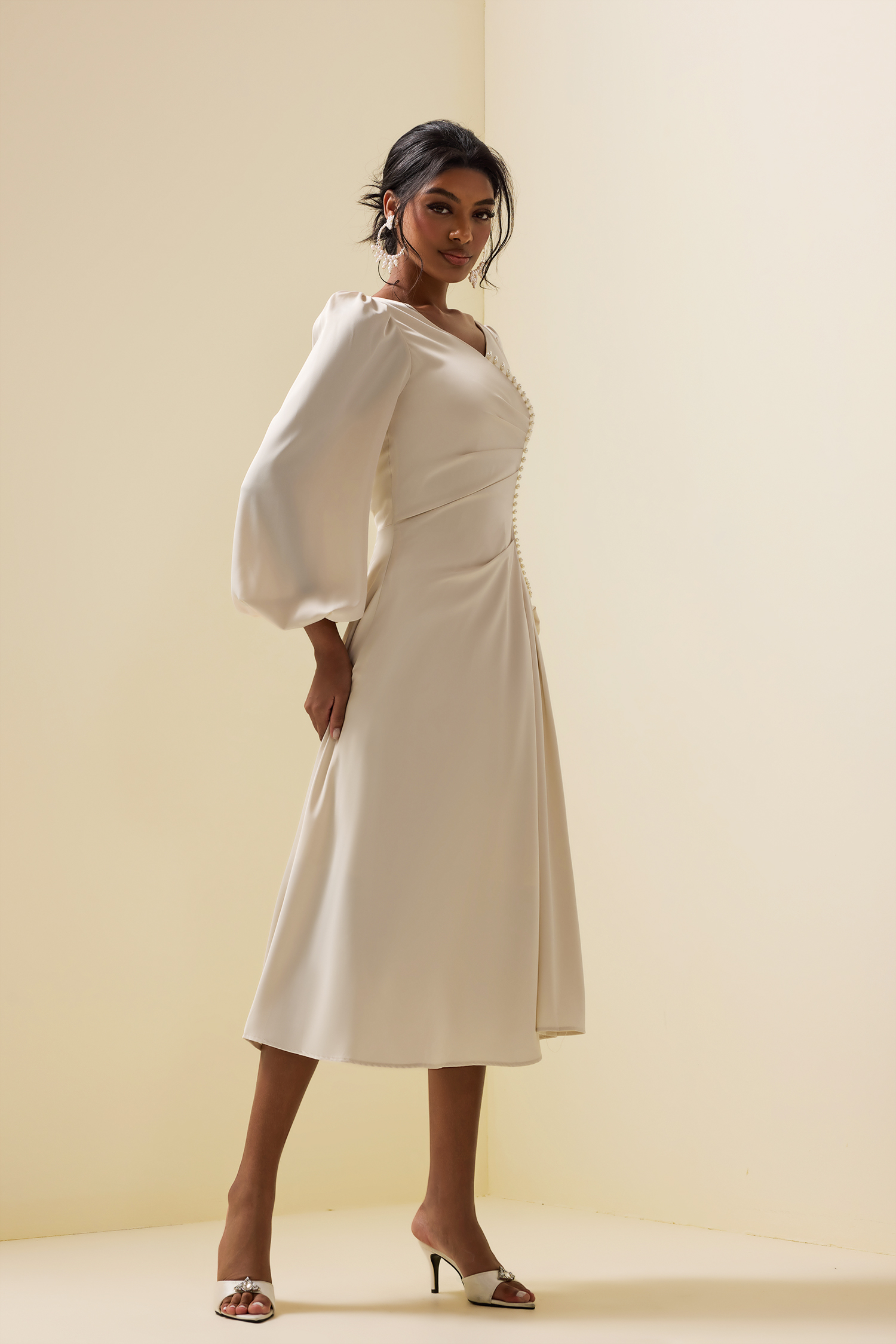 Faux Pearl Long Sleeve Midi Dress – JardinVue