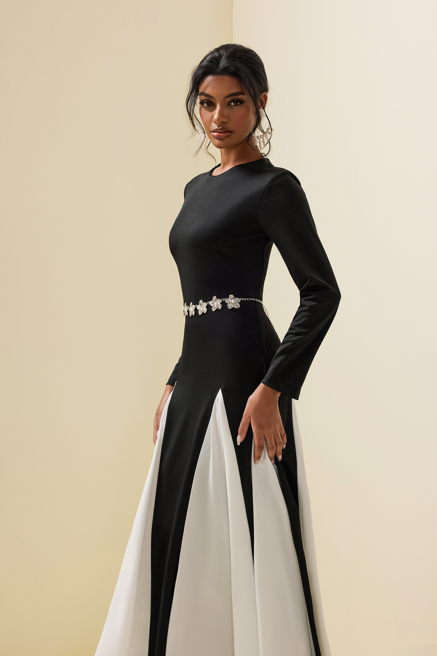 Faux Pearl Metal Flowers Waist Chain