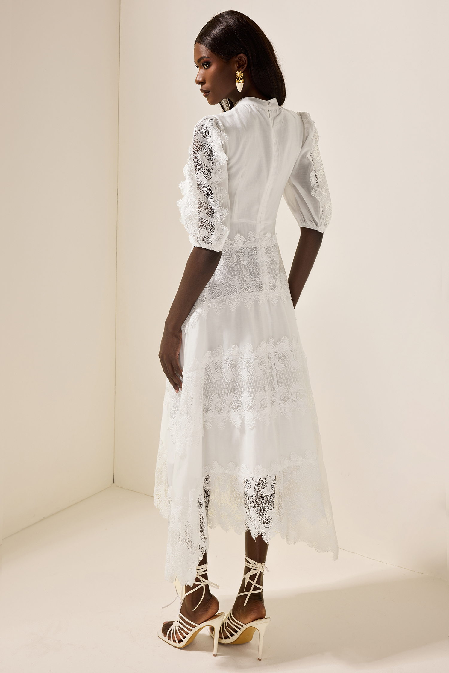 Round Neck Lace Puff Sleeve Midi Dress