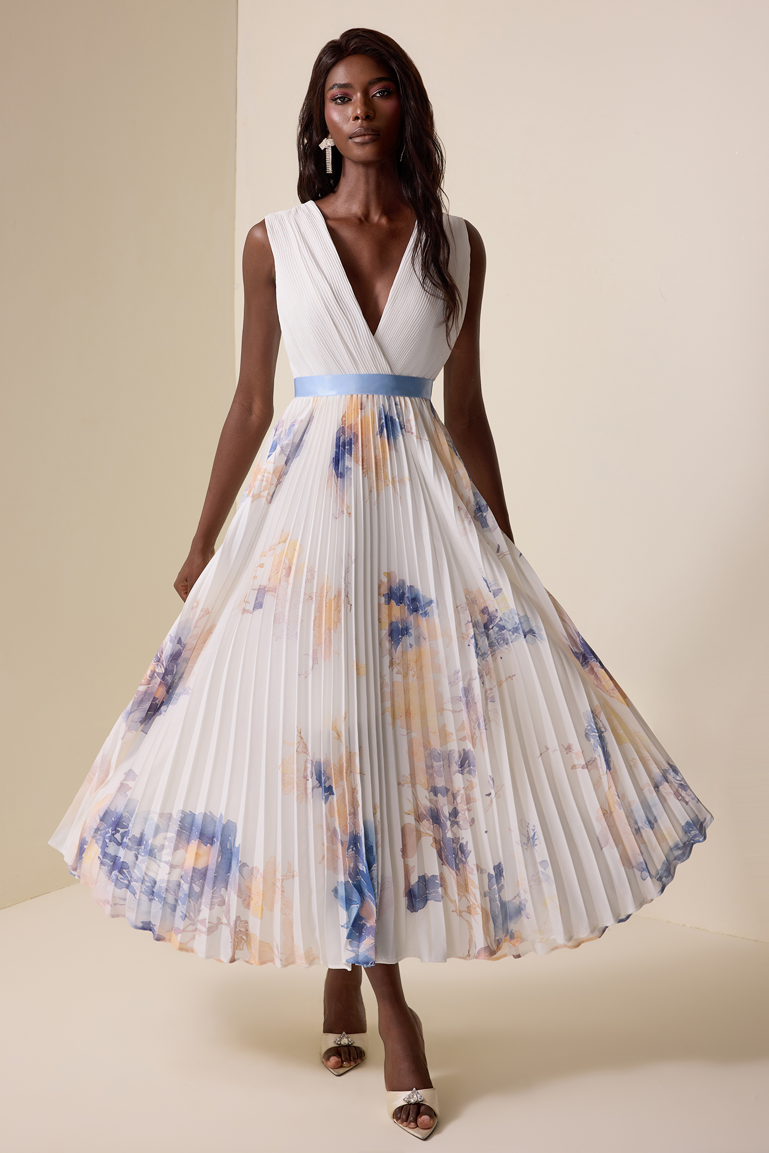 Floral Pleated V-Neck Midi Dress