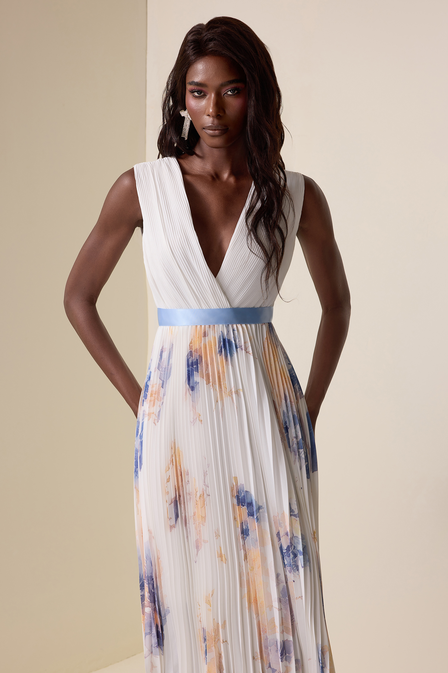 Floral Pleated V-Neck Midi Dress