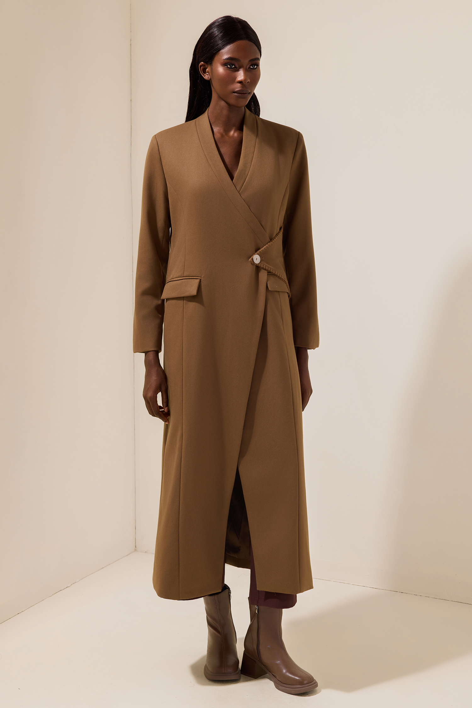 Woolen Long Sleeve Pocket Coat