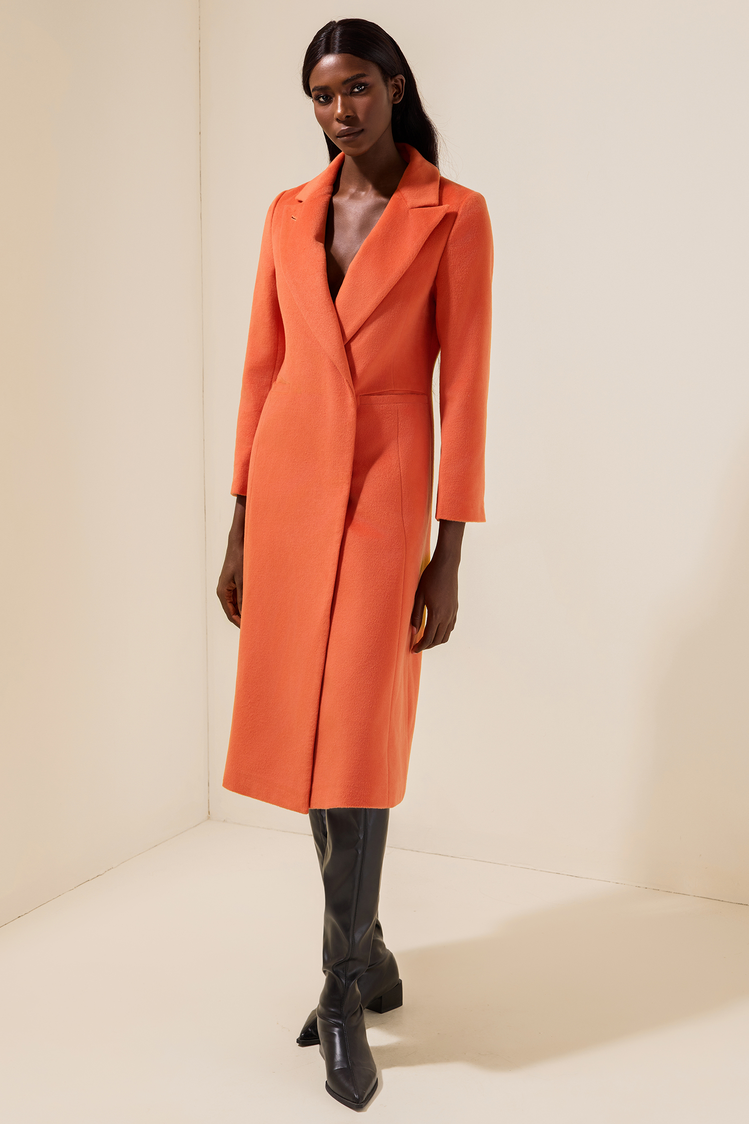 Solid Woolen Bottom Long Sleeve Coat