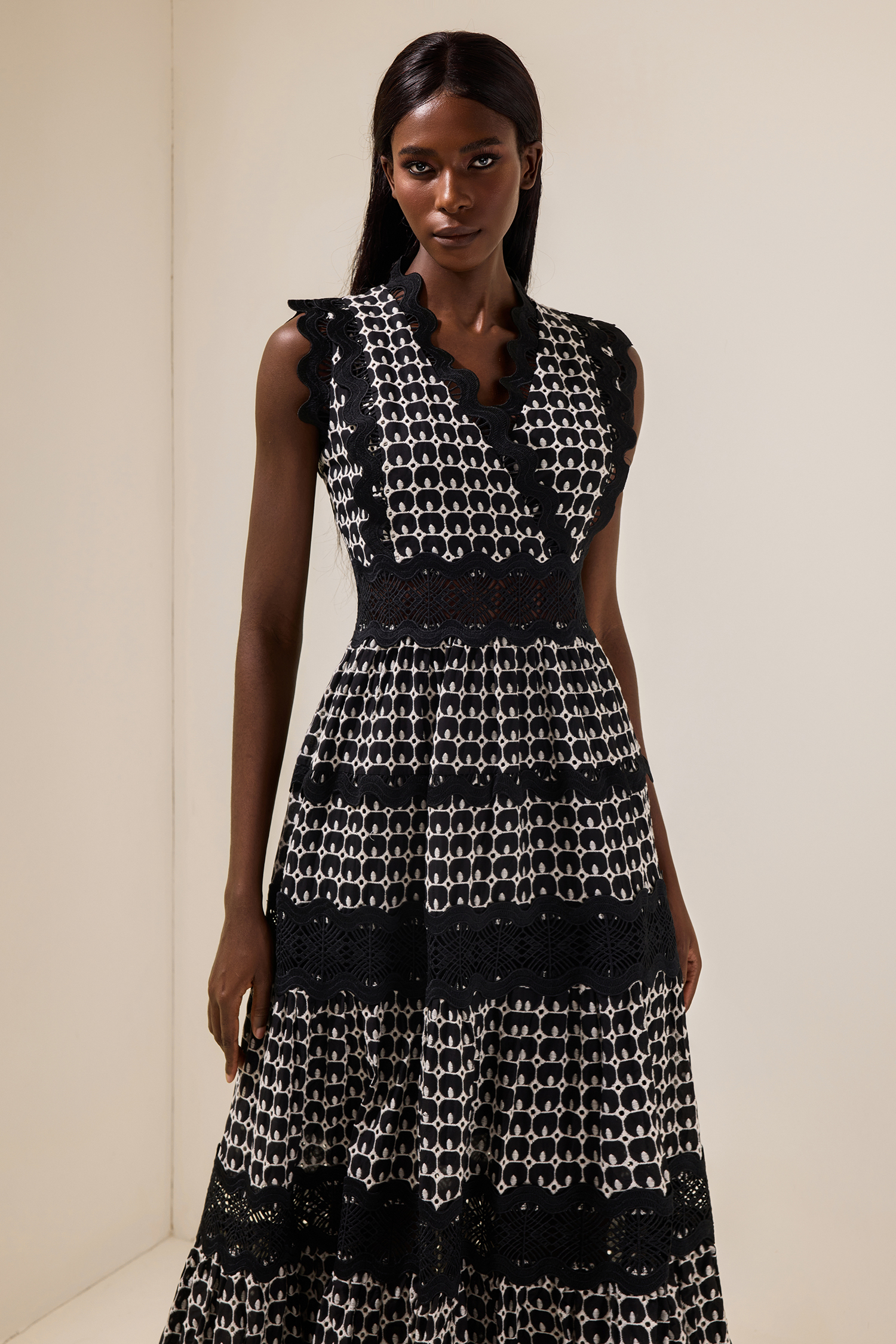 Lace Embroidered Sleeveless Maxi Dress