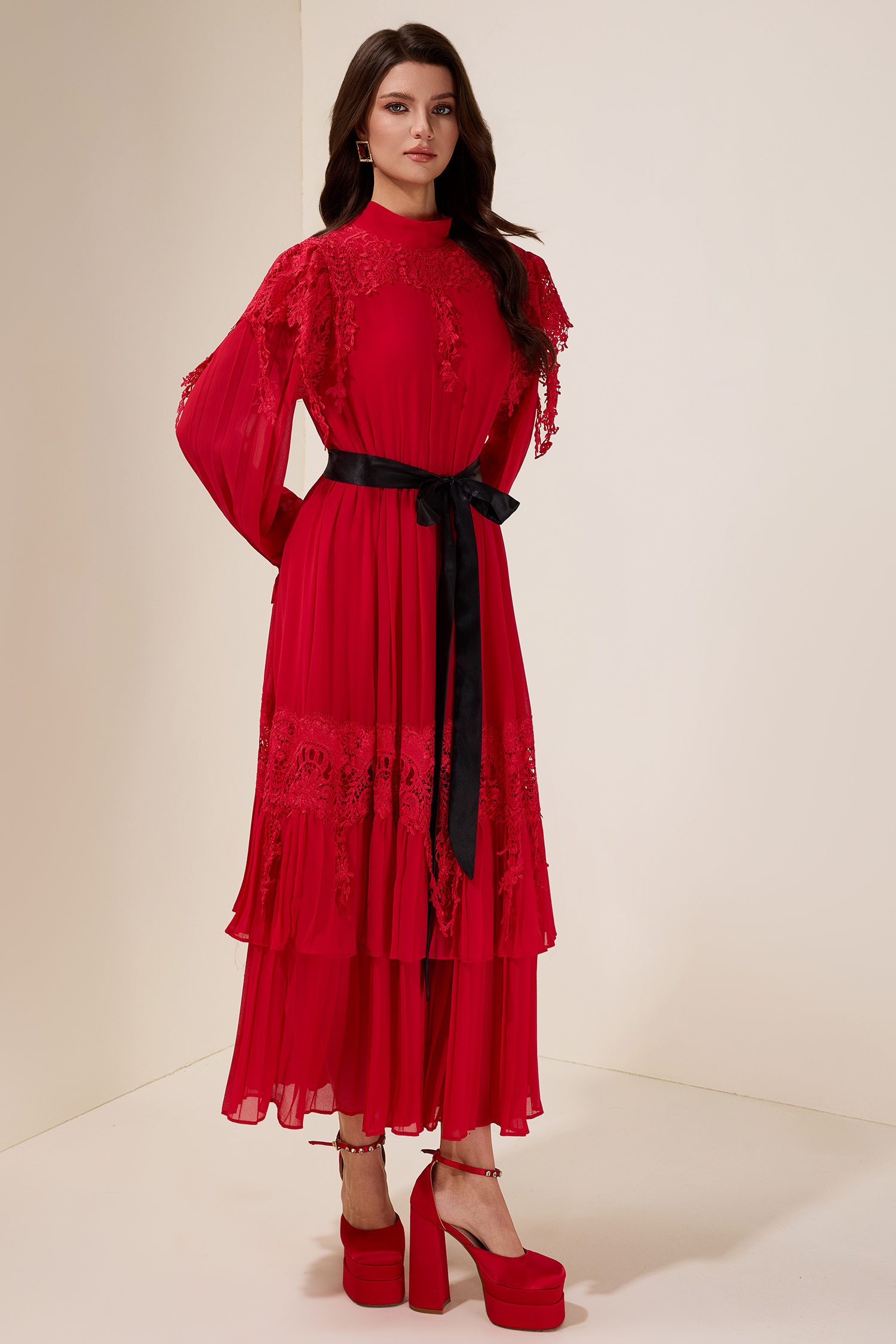 Lace Splicing Maxi Dress With Belt – JardinVue