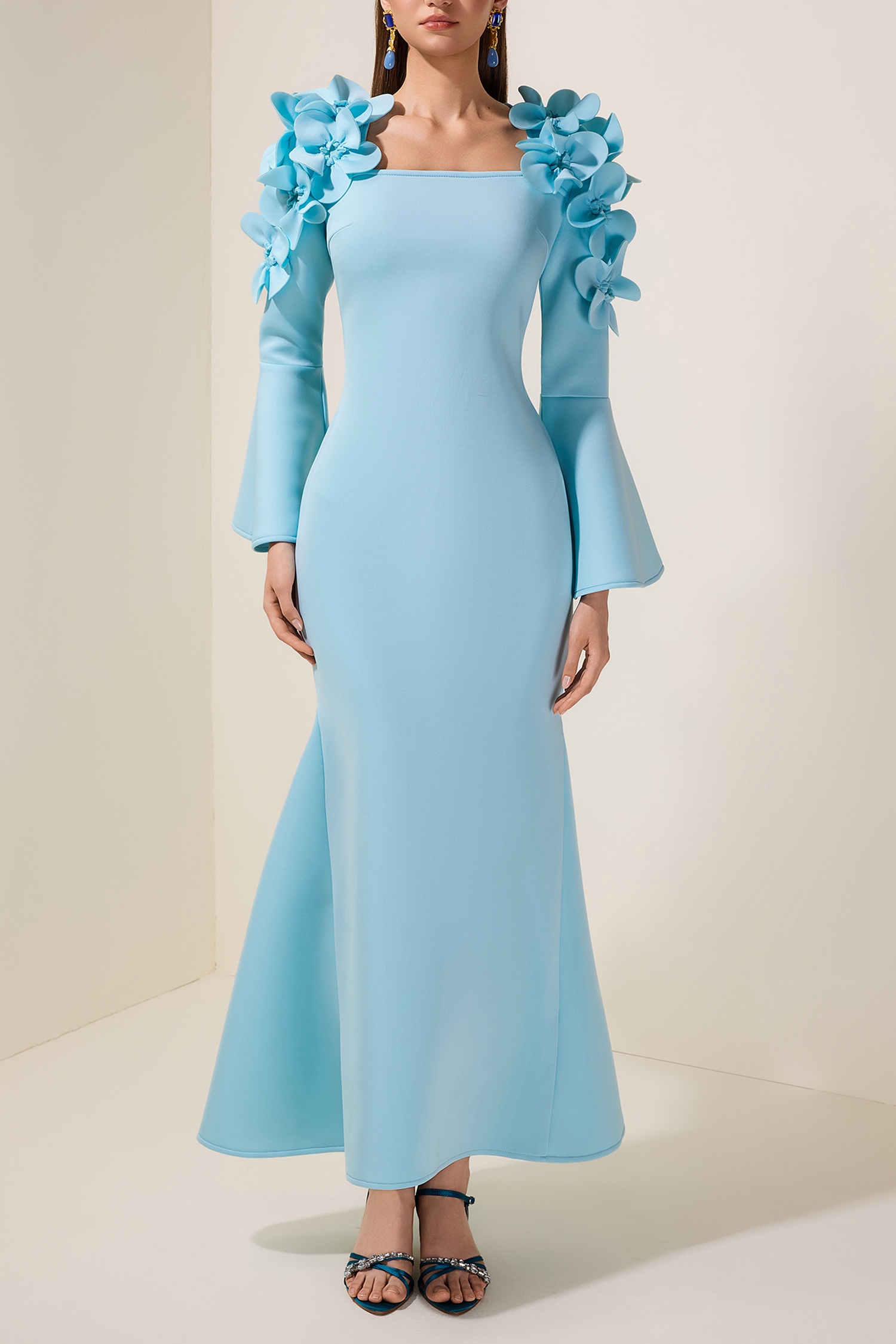 3D Flower Square Collar Bell Sleeve Maxi Dress