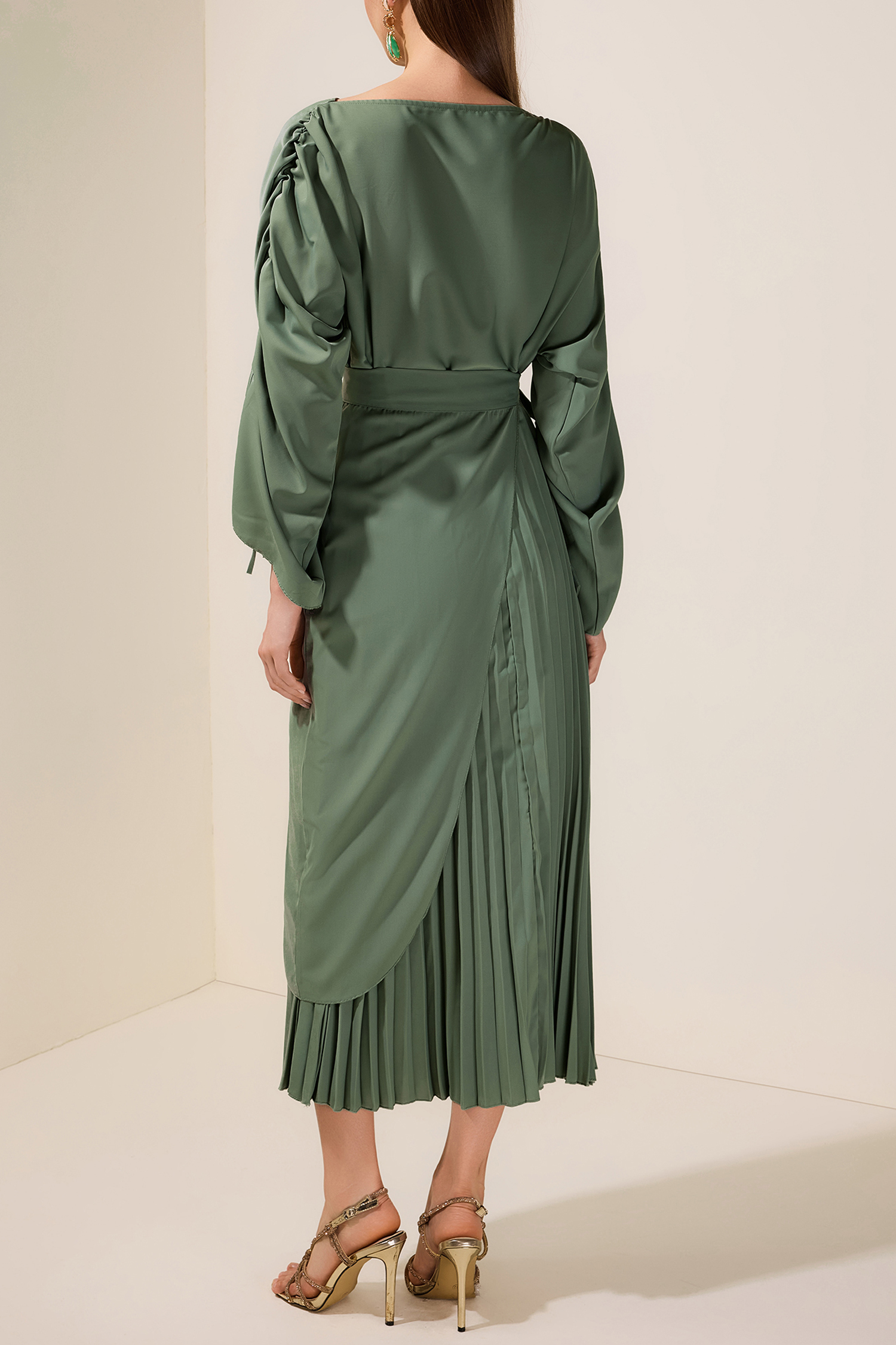 Solid Skew Collar Pleated Maxi Dress With Belt