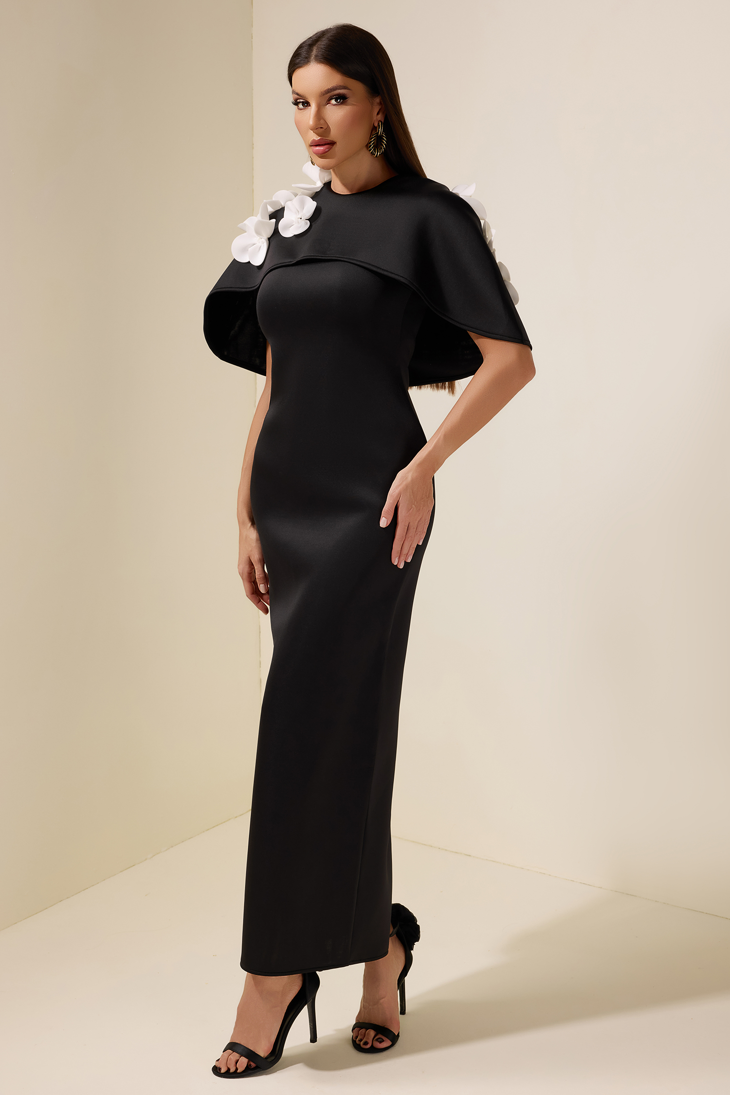 3D Flower Contrast Color Maxi Dress