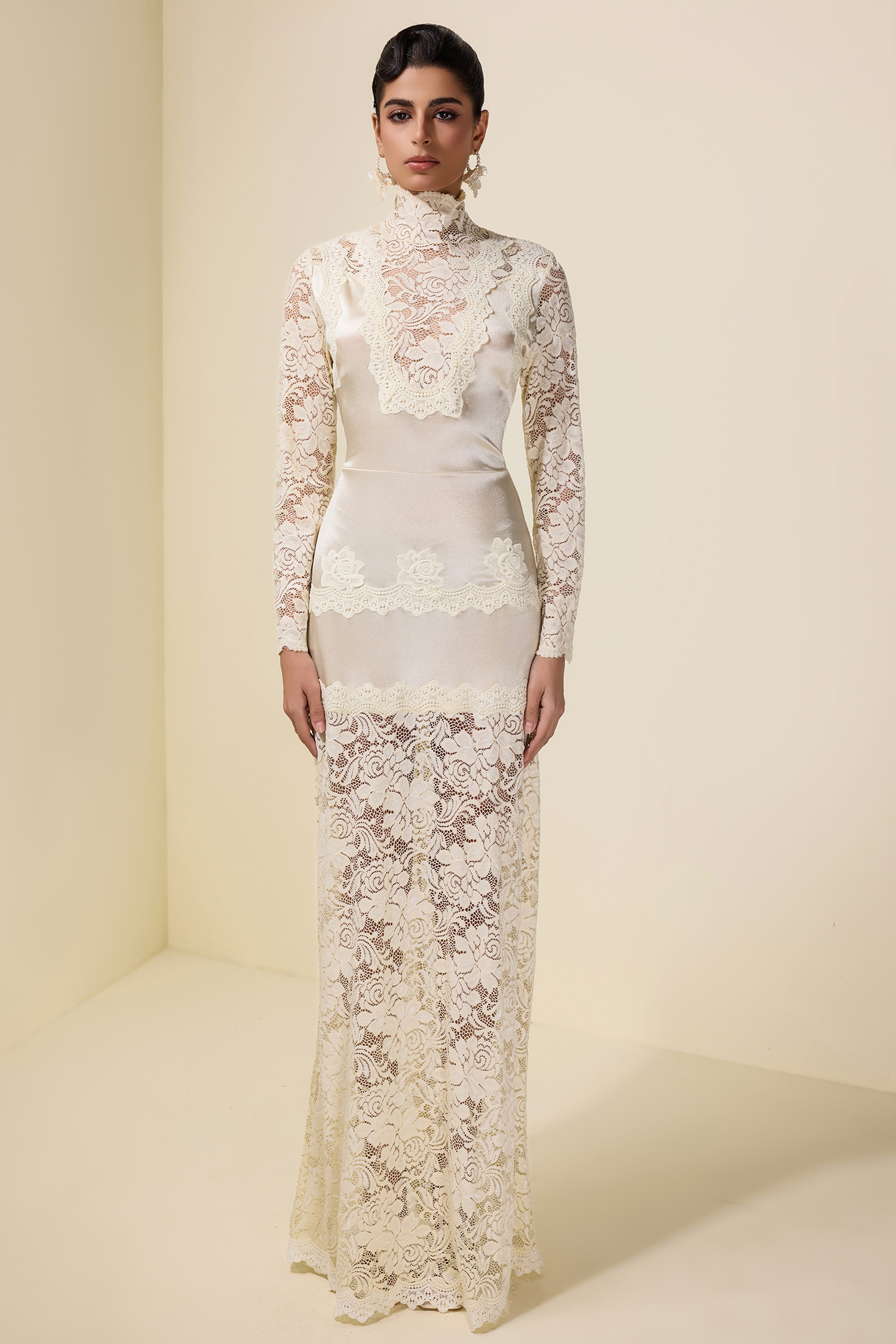 Lace Splicing Satin High Neck Maxi Dress