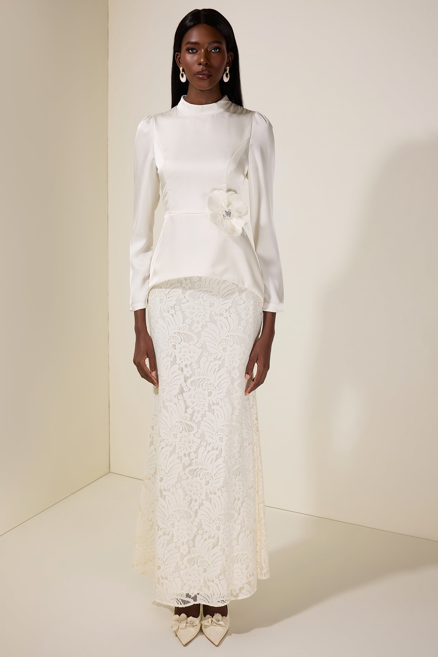 Satin Top With 3D Flower Belt & Lace Hight Waist Set