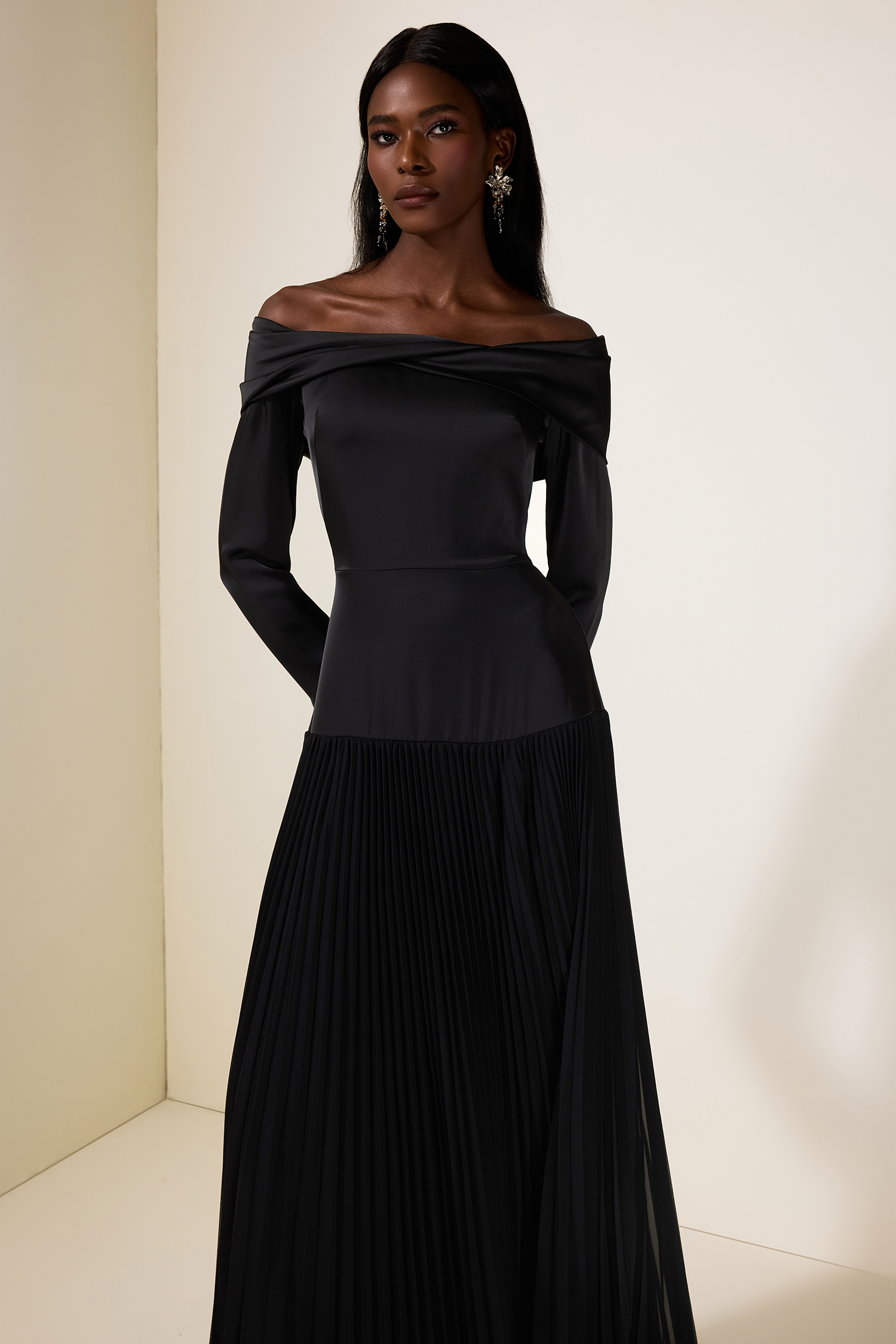 Satin Splicing Chiffon Pleat Maxi Dress